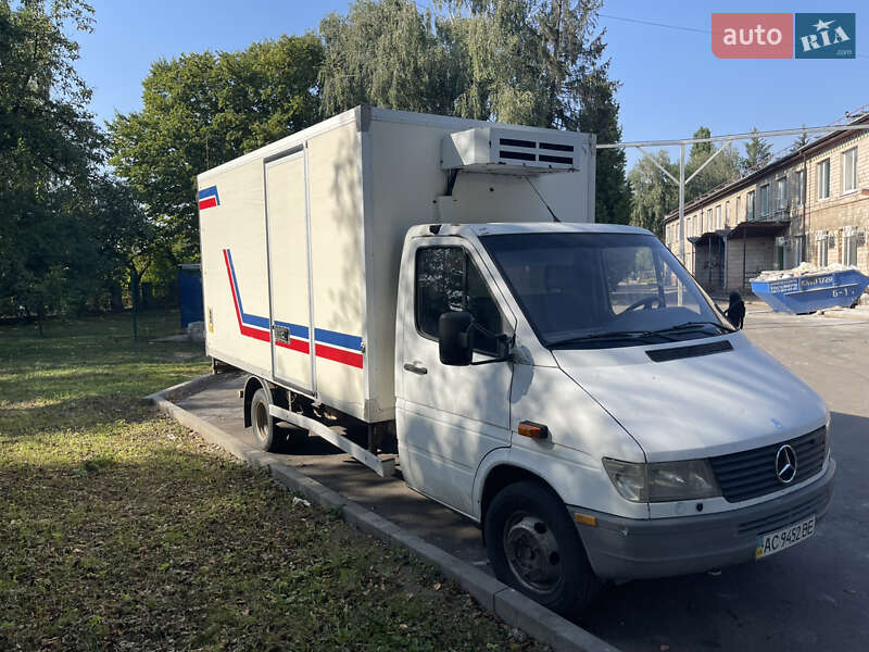 Рефрижератор Mercedes-Benz Sprinter 1999 в Рівному