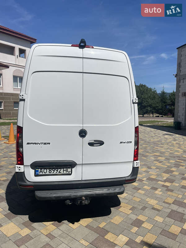 Грузовой фургон Mercedes-Benz Sprinter 2018 в Виноградове фото 4 Грузовой фургон Mercedes-Benz Sprinter 2018 в Виноградове