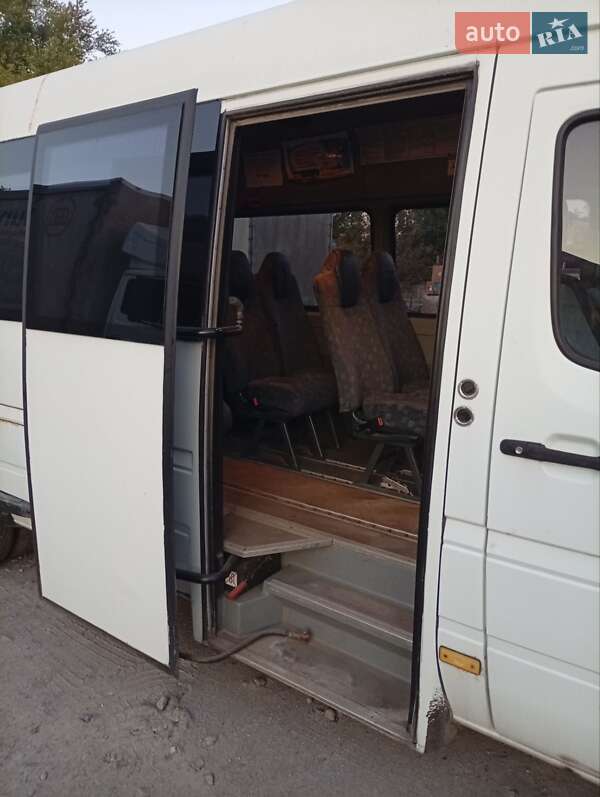 Мікроавтобус Mercedes-Benz Sprinter 2004 в Дніпрі