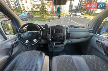 Грузовой фургон Mercedes-Benz Sprinter 2017 в 