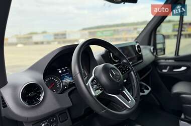 Грузовой фургон Mercedes-Benz Sprinter 2021 в 