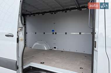 Грузовой фургон Mercedes-Benz Sprinter 2021 в 