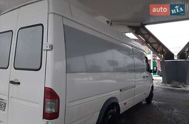 Грузопассажирский фургон Mercedes-Benz Sprinter 2002 в 