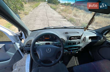 Грузовой фургон Mercedes-Benz Sprinter 2005 в  фото 8 Грузовой фургон Mercedes-Benz Sprinter 2005 в