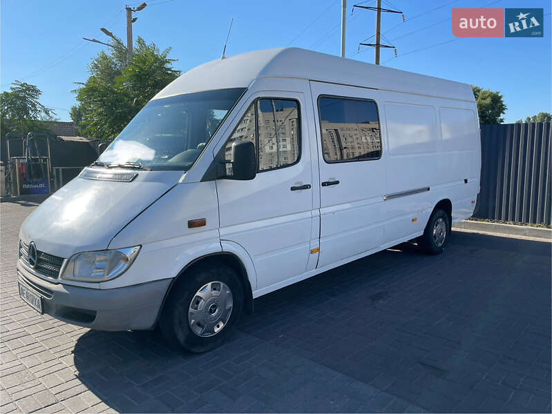 Грузопассажирский фургон Mercedes-Benz Sprinter 2005 в Днепре