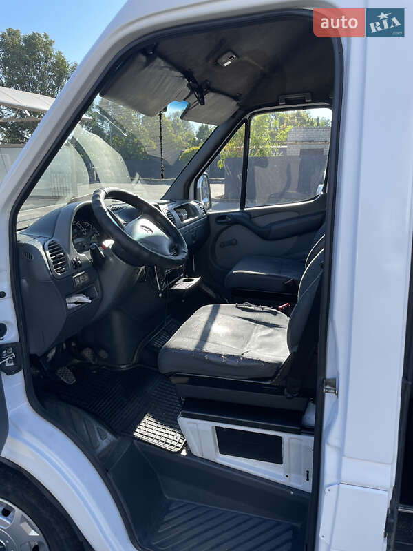 Грузопассажирский фургон Mercedes-Benz Sprinter 2005 в Днепре