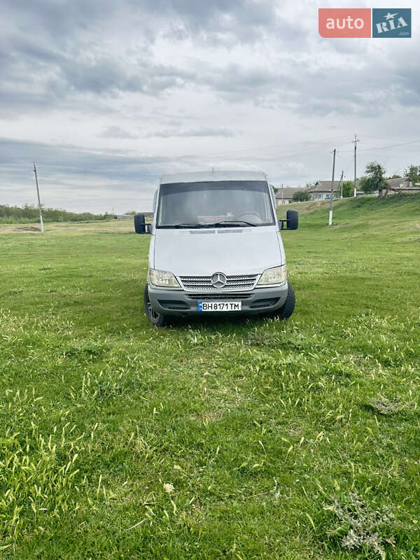 Микроавтобус Mercedes-Benz Sprinter 2005 в Болграде фото 2 Микроавтобус Mercedes-Benz Sprinter 2005 в Болграде