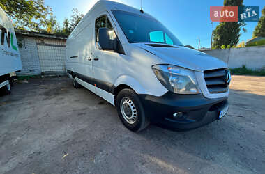Грузовой фургон Mercedes-Benz Sprinter 2016 в 