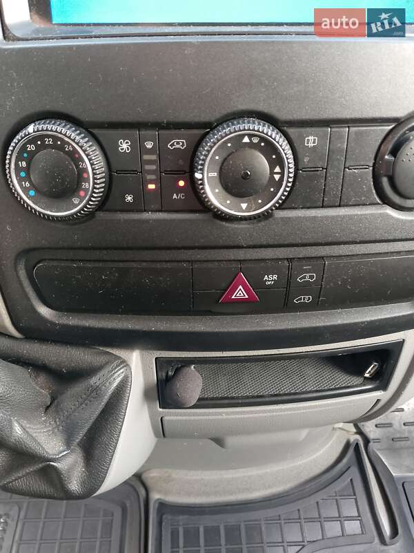 Вантажний фургон Mercedes-Benz Sprinter 2012 в Коростишеві фото 4 Вантажний фургон Mercedes-Benz Sprinter 2012 в Коростишеві