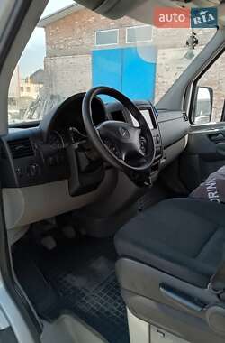 Грузовой фургон Mercedes-Benz Sprinter 2012 в 