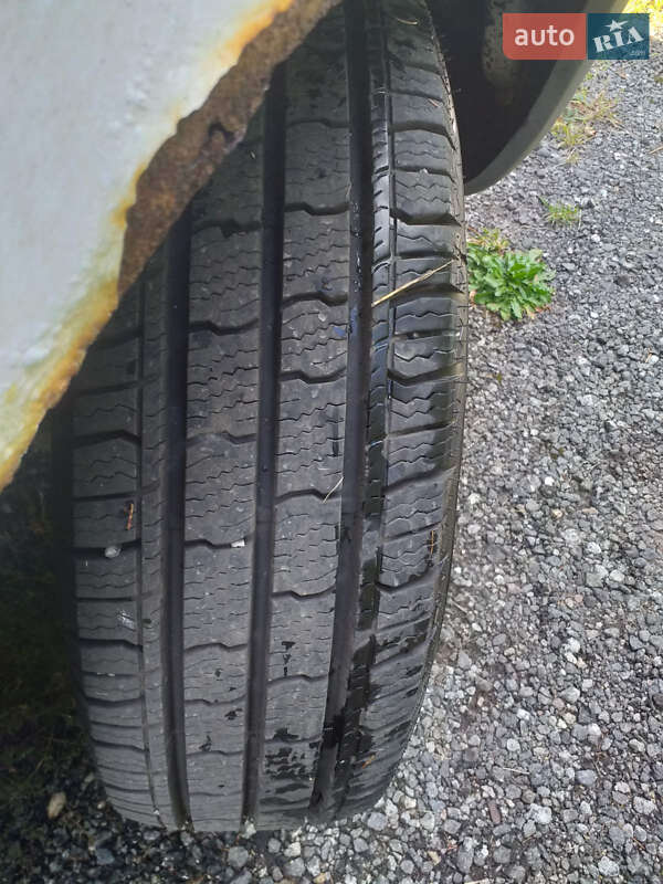 Вантажний фургон Mercedes-Benz Sprinter 1995 в Києві фото 3 Вантажний фургон Mercedes-Benz Sprinter 1995 в Києві