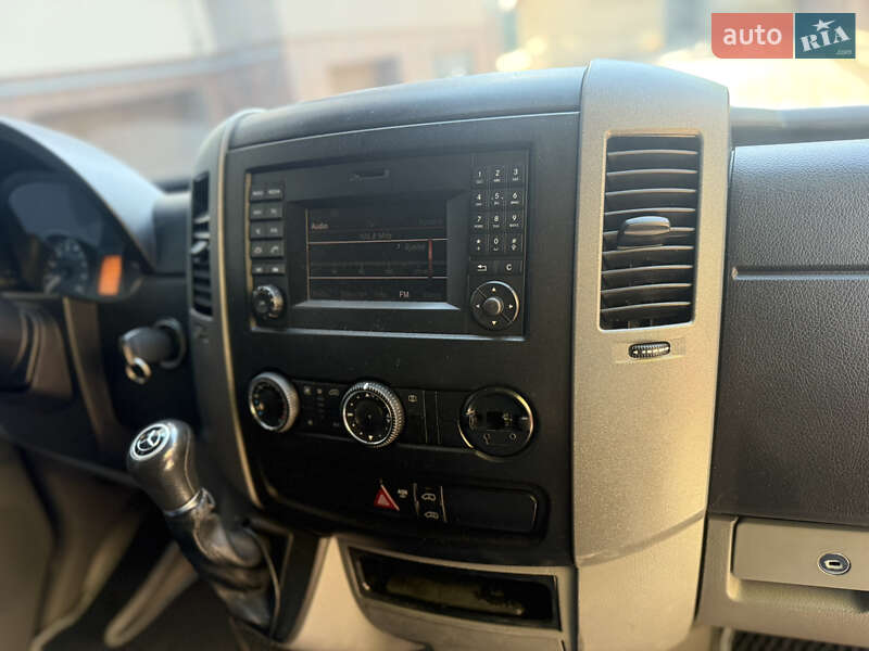 Вантажний фургон Mercedes-Benz Sprinter 2015 в Коломиї фото 15 Вантажний фургон Mercedes-Benz Sprinter 2015 в Коломиї