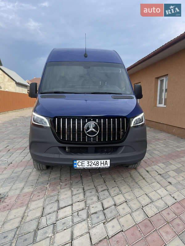 Грузовой фургон Mercedes-Benz Sprinter 2023 в Черновцах