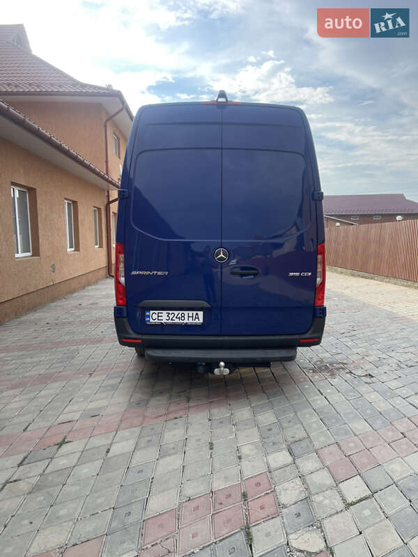 Грузовой фургон Mercedes-Benz Sprinter 2023 в Черновцах