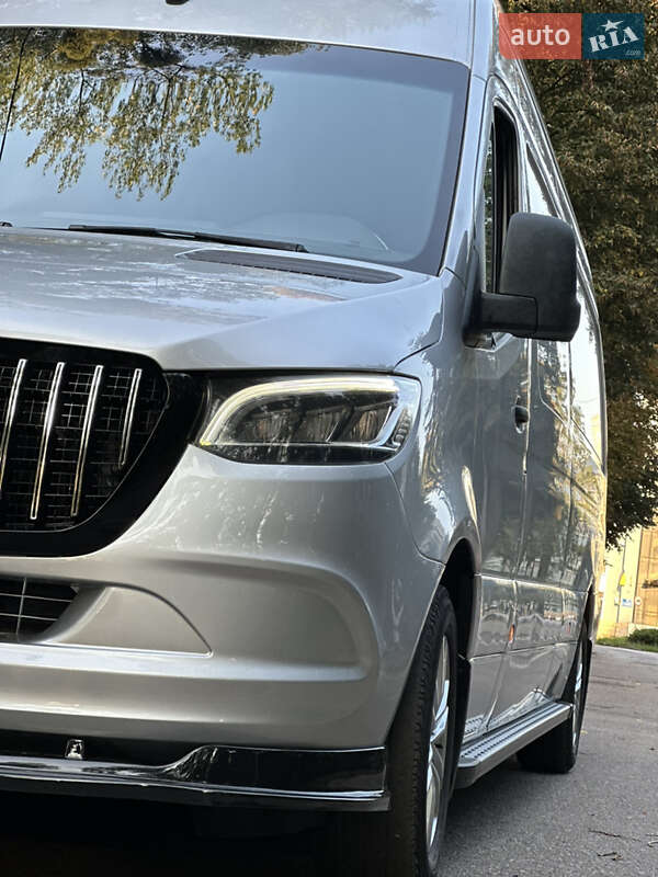 Грузовой фургон Mercedes-Benz Sprinter 2018 в Черновцах
