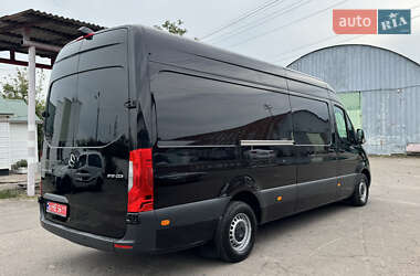 Грузовой фургон Mercedes-Benz Sprinter 2019 в 