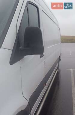 Грузовой фургон Mercedes-Benz Sprinter 2021 в 