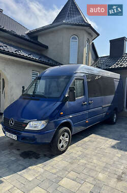 Грузопассажирский фургон Mercedes-Benz Sprinter 2000 в Ивано-Франковске