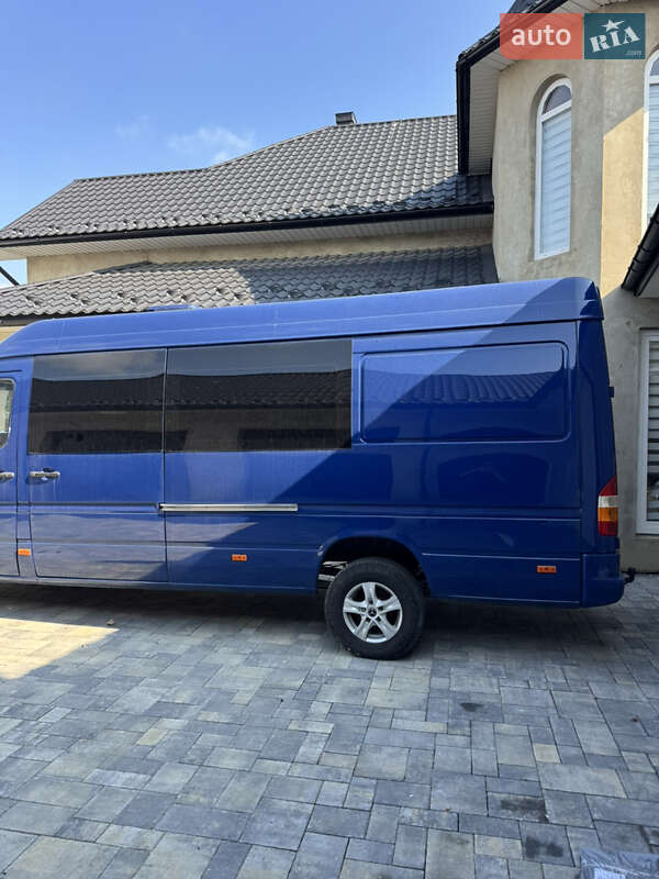Грузопассажирский фургон Mercedes-Benz Sprinter 2000 в Ивано-Франковске