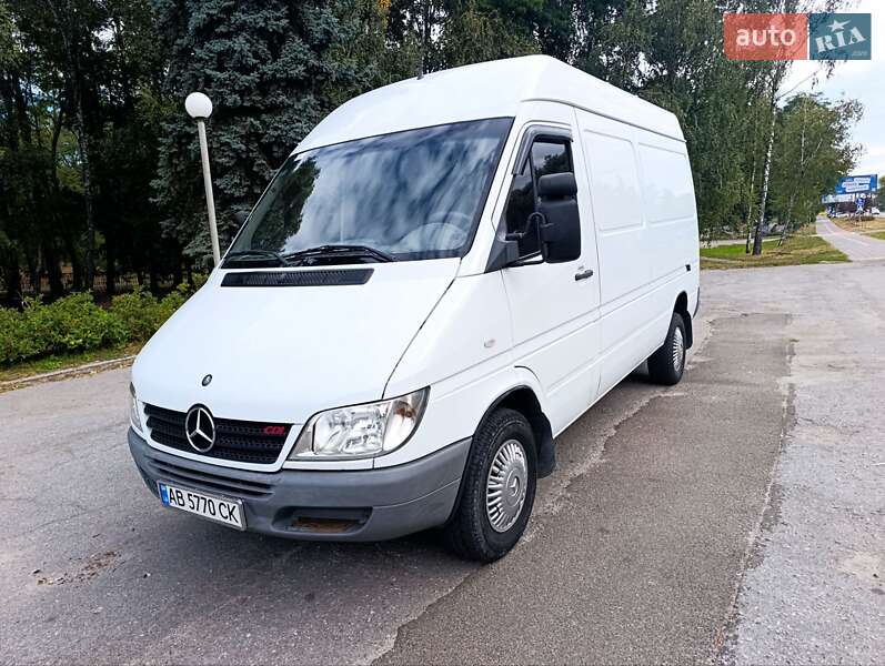 Mercedes-Benz Sprinter 2005