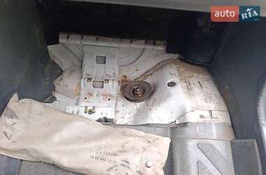 Вантажний фургон Mercedes-Benz Sprinter 2005 в 
