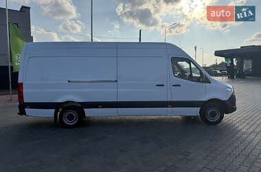 Грузовой фургон Mercedes-Benz Sprinter 2021 в 