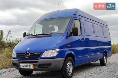 Вантажний фургон Mercedes-Benz Sprinter 2005 в Рівному
