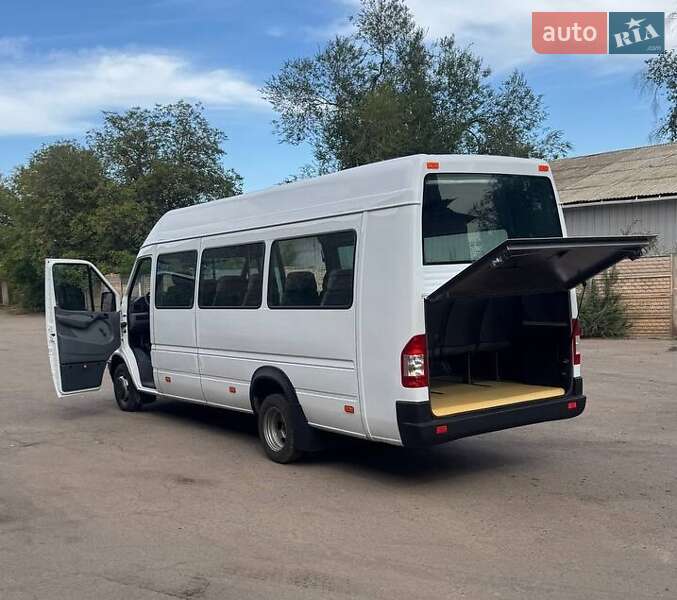 Городской автобус Mercedes-Benz Sprinter 1998 в Кривом Роге