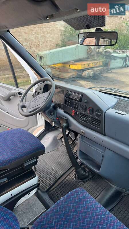 Городской автобус Mercedes-Benz Sprinter 1998 в Кривом Роге
