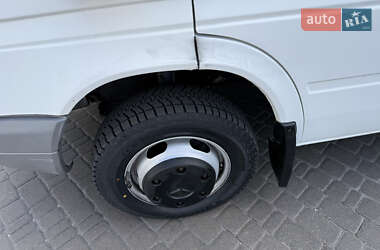Грузовой фургон Mercedes-Benz Sprinter 2005 в 