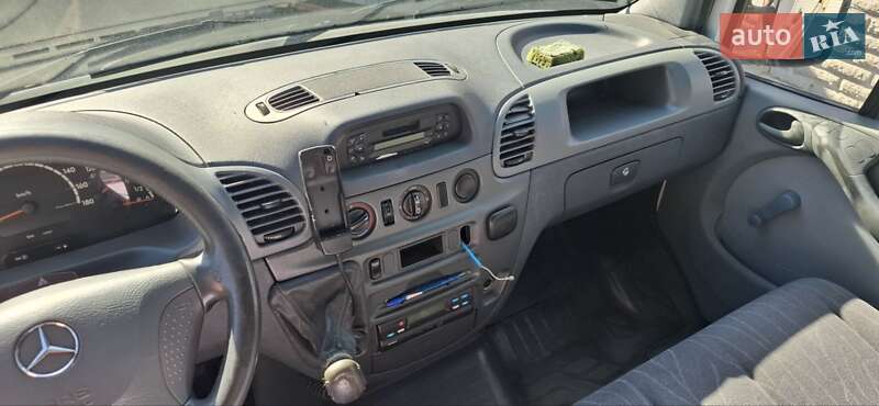 Грузовой фургон Mercedes-Benz Sprinter 2000 в Днепре