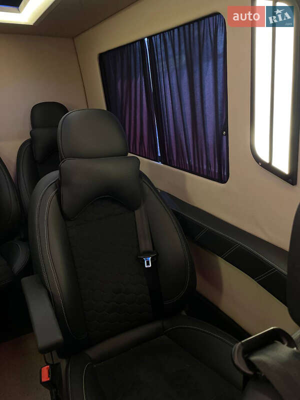 Туристический / Междугородний автобус Mercedes-Benz Sprinter 2019 в Кривом Роге