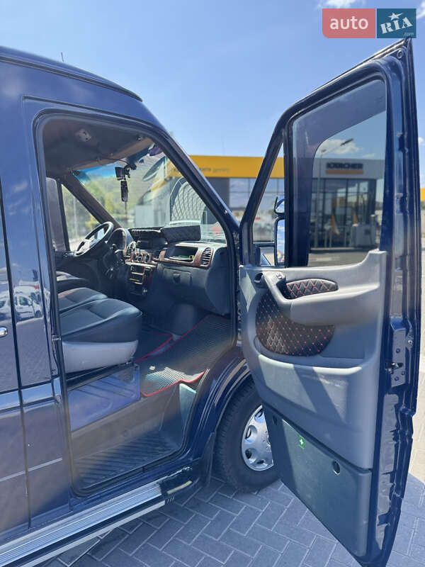 Мікроавтобус Mercedes-Benz Sprinter 2000 в Дніпрі