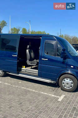 Микроавтобус Mercedes-Benz Sprinter 2000 в 