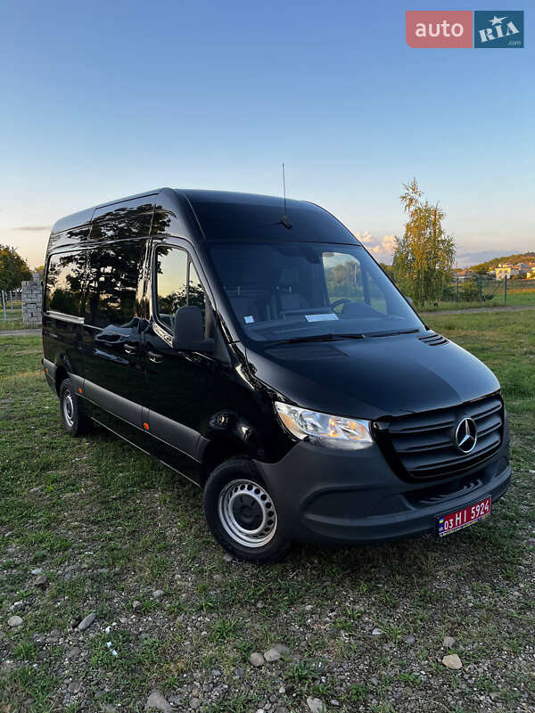 Грузовой фургон Mercedes-Benz Sprinter 2019 в 
