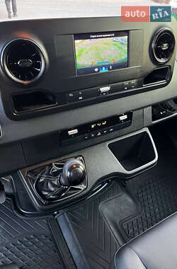 Грузовой фургон Mercedes-Benz Sprinter 2019 в 