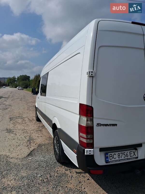 Микроавтобус Mercedes-Benz Sprinter 2012 в Дрогобыче