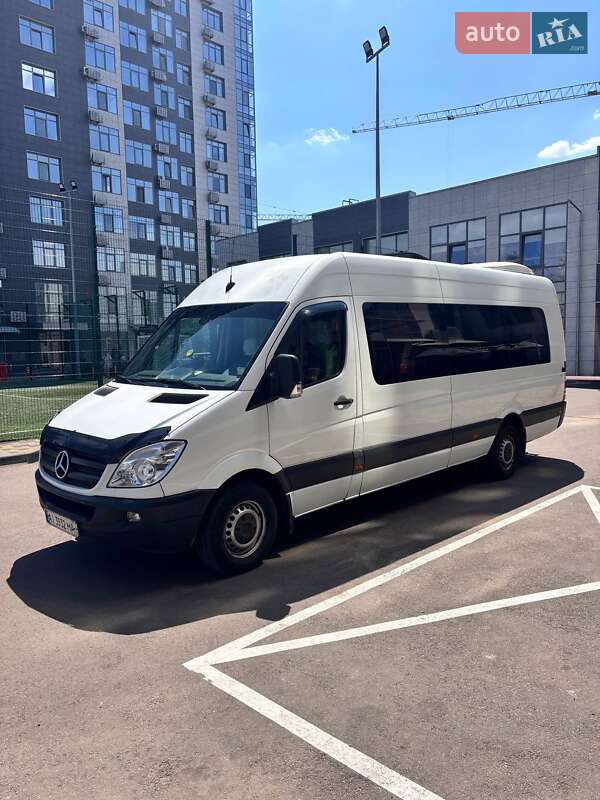 Mercedes-Benz Sprinter 2011