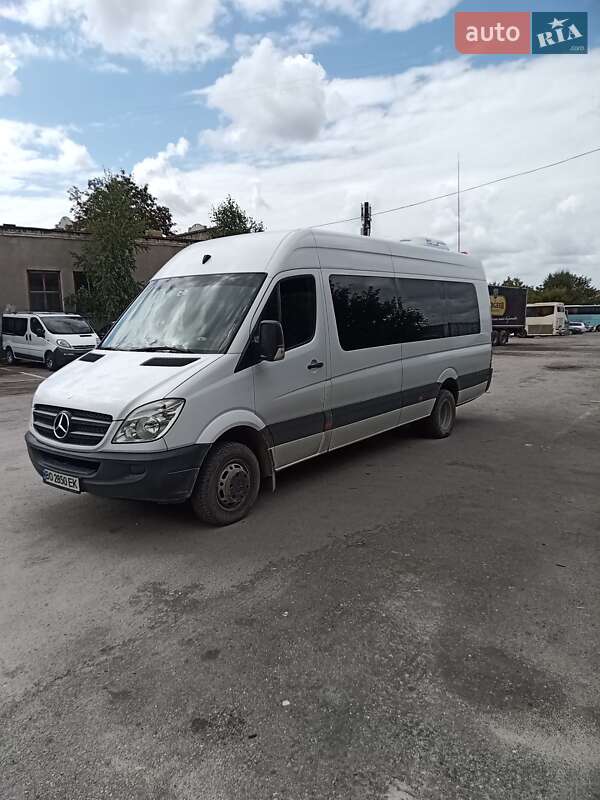 Mercedes-Benz Sprinter 2011