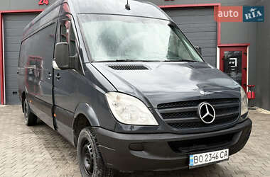 Грузовой фургон Mercedes-Benz Sprinter 2010 в 