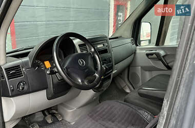 Грузовой фургон Mercedes-Benz Sprinter 2010 в 