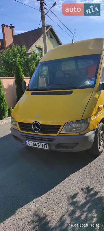 Грузовой фургон Mercedes-Benz Sprinter 2004 в Езуполе