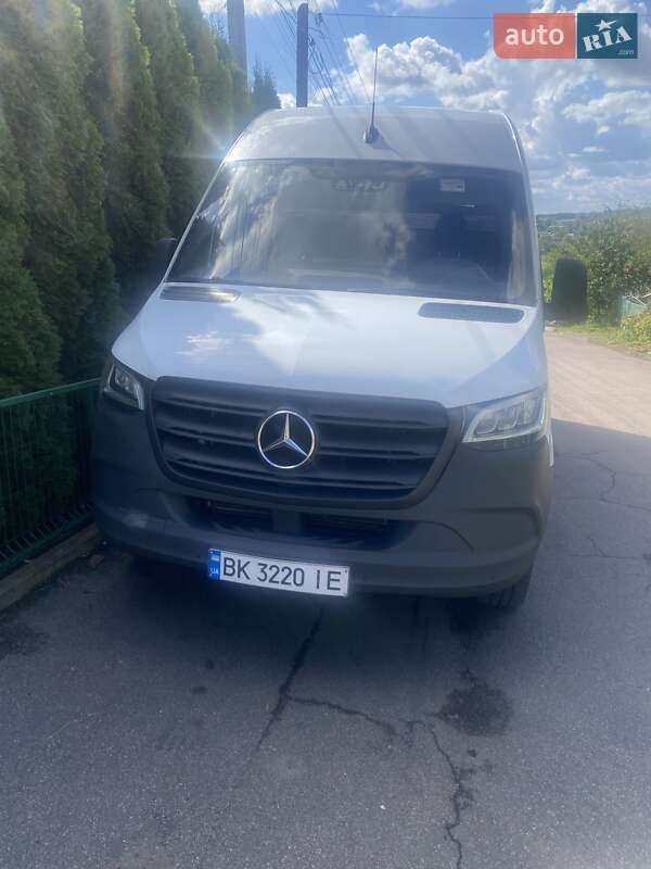 Грузовой фургон Mercedes-Benz Sprinter 2018 в Ровно фото 2 Грузовой фургон Mercedes-Benz Sprinter 2018 в Ровно