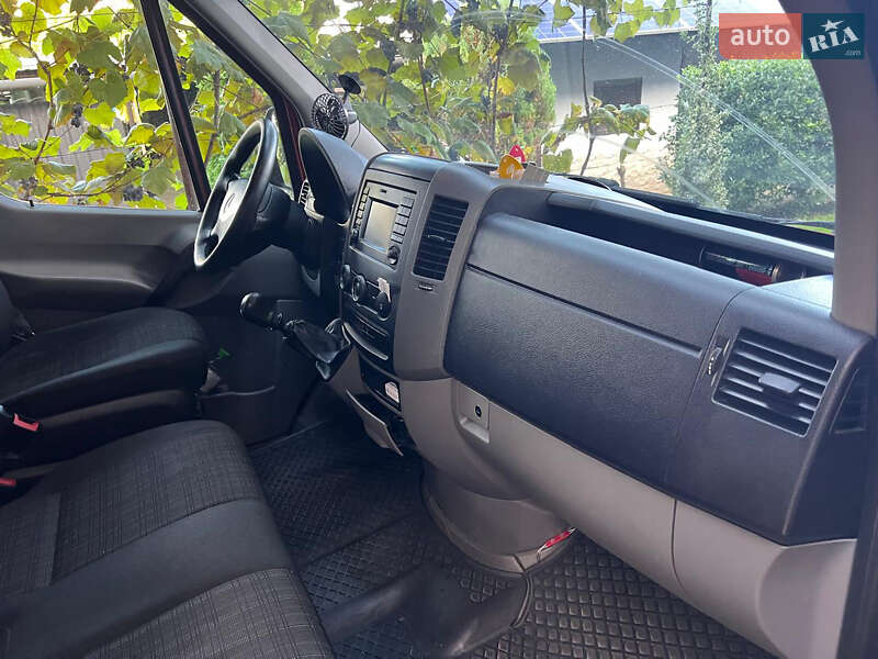 Грузовой фургон Mercedes-Benz Sprinter 2016 в Ужгороде