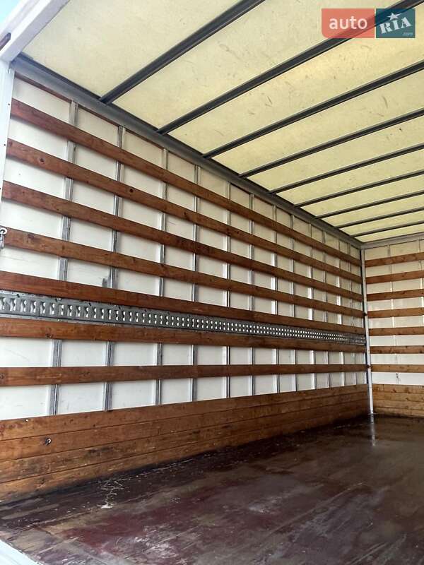 Вантажний фургон Mercedes-Benz Sprinter 2015 в Вінниці