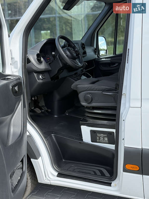 Вантажний фургон Mercedes-Benz Sprinter 2022 в Рівному