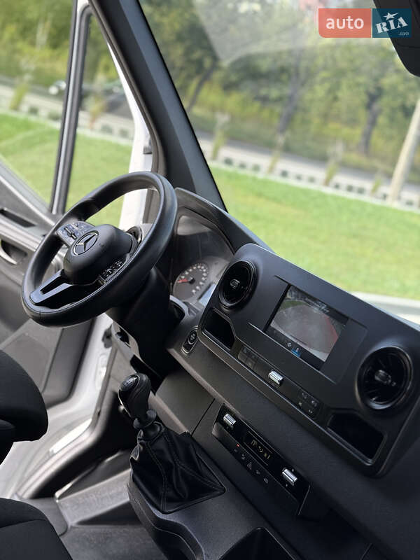 Вантажний фургон Mercedes-Benz Sprinter 2022 в Рівному