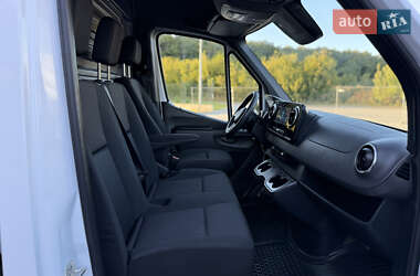 Грузовой фургон Mercedes-Benz Sprinter 2022 в 