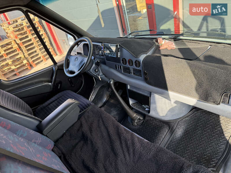 Грузовой фургон Mercedes-Benz Sprinter 1999 в Тернополе