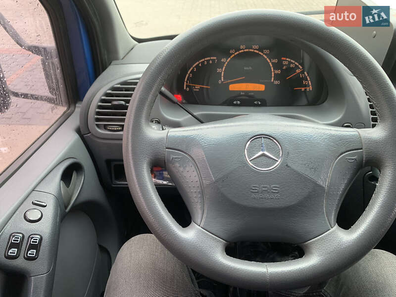 Микроавтобус Mercedes-Benz Sprinter 2006 в Нововолынске